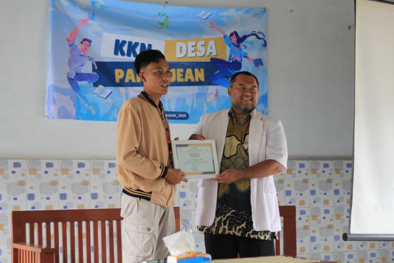 Seminar Penyuluhan Kesehatan dan Nilai Kesetaraan di Desa Pahonjean